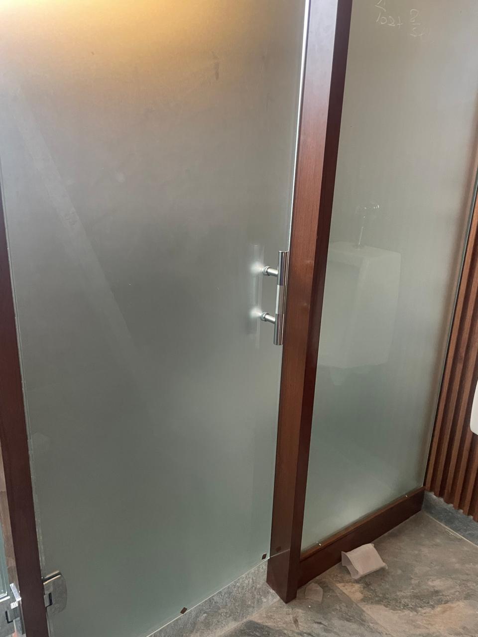 WhatsApp Image 2025-03-20 at 11.00.48